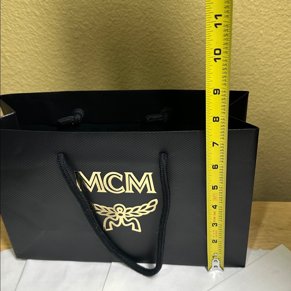 MCM Bundle of FIVE Shopping Bags - Picture 3 of 7